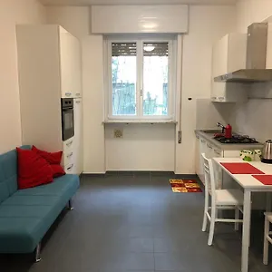 Senza Pensieri Piazza Marconi Apartment